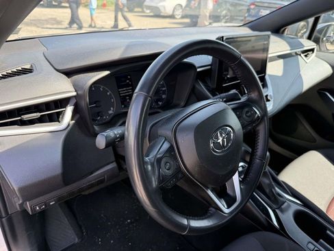 Used 2025 Toyota Corolla SE w/ Convenience Package FWD image 10
