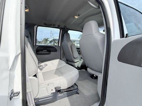 Used 2005 Ford F250 XLT AWD/4WD image 17