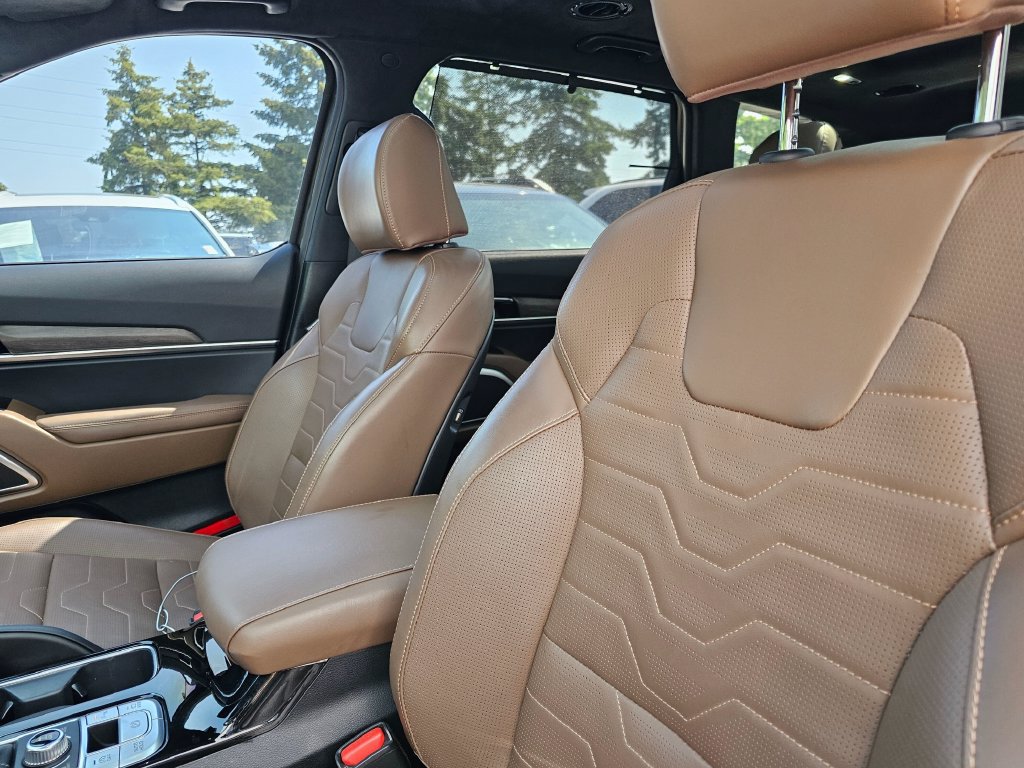 Used 2022 Kia Telluride SX w/ SX Prestige Package AWD/4WD image 24