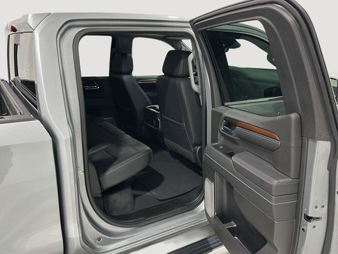 Used 2025 GMC Sierra 1500 Denali w/ Denali Reserve Package image 24