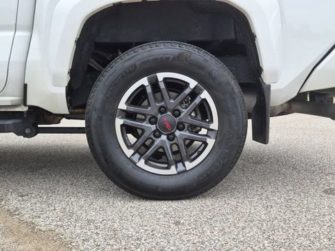 Used 2024 Toyota Tacoma TRD Sport w/ TRD Sport Upgrade Package AWD/4WD image 9