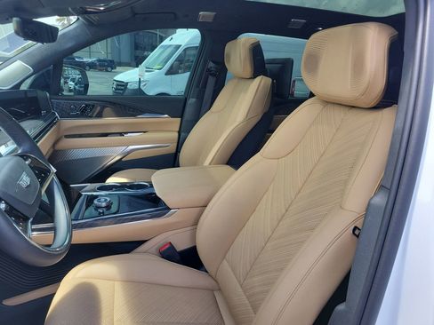 Used 2025 Cadillac Escalade IQ Luxury 2 AWD/4WD image 25