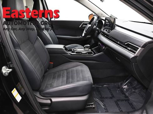 Used 2025 Mitsubishi Outlander SE AWD/4WD image 24