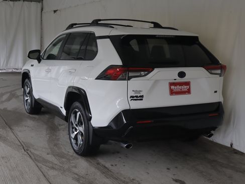 Used 2023 Toyota RAV4 SE w/ Weather & Moonroof Package AWD/4WD image 26