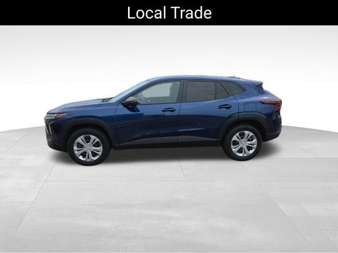 Used 2024 Chevrolet Trax LS w/ Driver Confidence Package FWD image 7