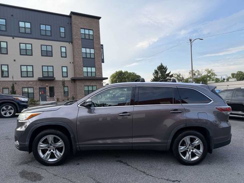 Used 2015 Toyota Highlander Limited AWD/4WD image 4