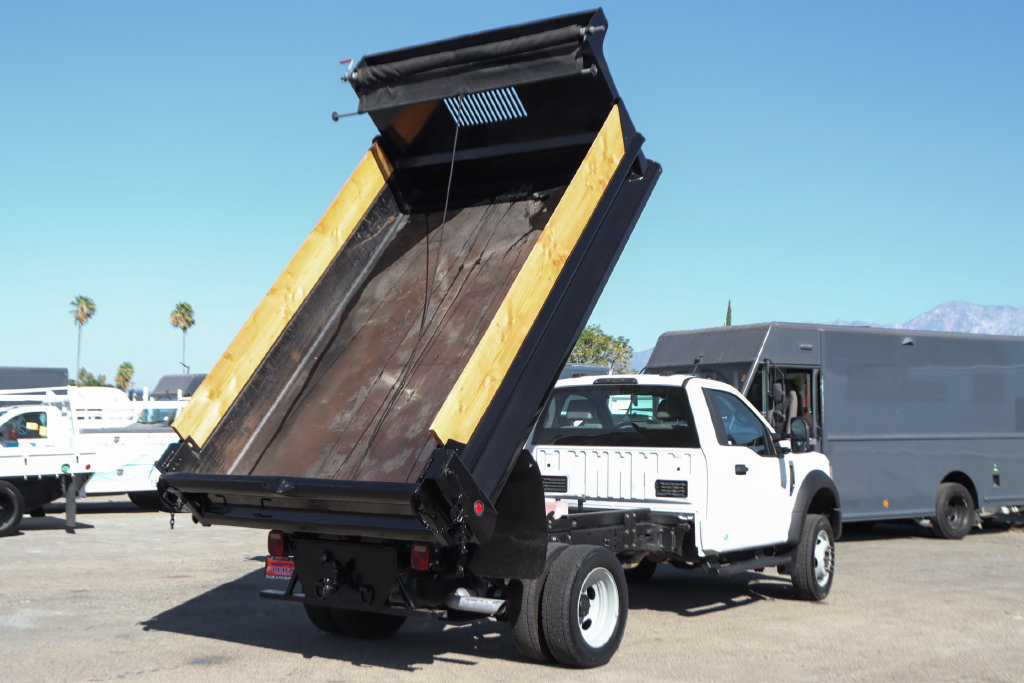 Used 2020 Ford F550 4x4 Regular Cab Super Duty image 9