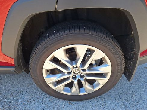Used 2024 Toyota RAV4 Limited image 24