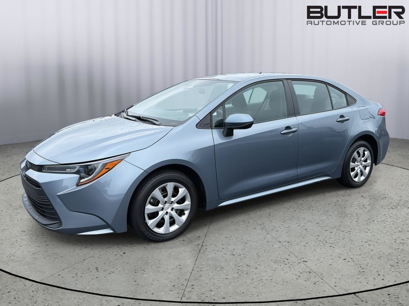 Used 2024 Toyota Corolla LE FWD image 1
