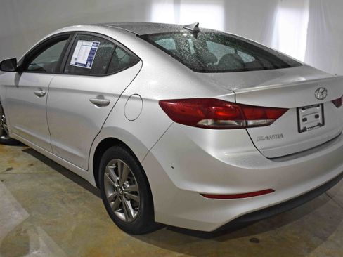 Used 2018 Hyundai Elantra SEL image 7