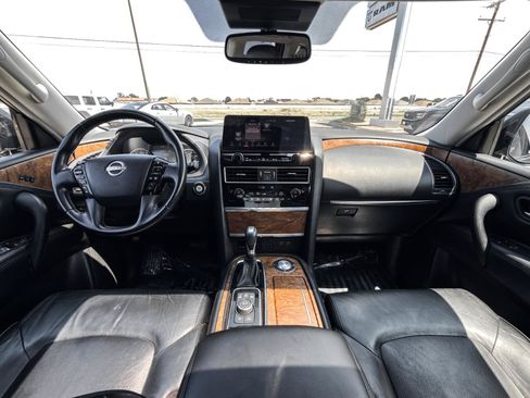 Used 2021 Nissan Armada SL w/ Captain's Chairs Package RWD image 17