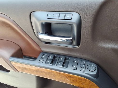 Used 2016 Chevrolet Silverado 2500 High Country w/ Duramax Plus Package image 30
