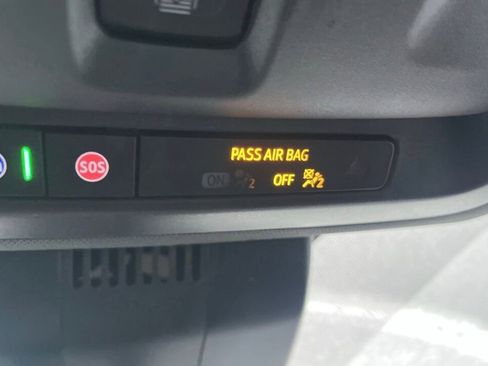 Used 2025 Chevrolet Suburban High Country image 7