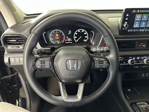 Used 2025 Honda Pilot EX-L image 14