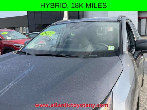 Certified 2025 Toyota RAV4 LE AWD/4WD image 36