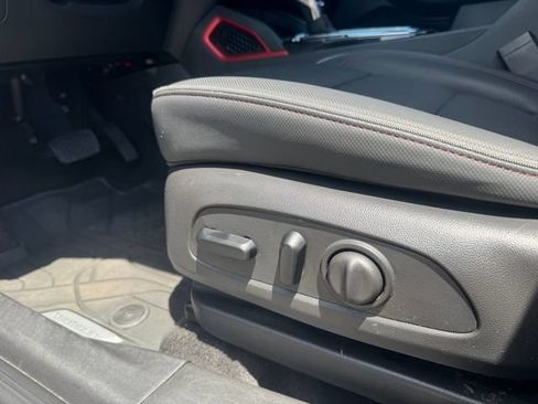 Used 2023 Chevrolet TrailBlazer RS w/ Convenience Package FWD image 22