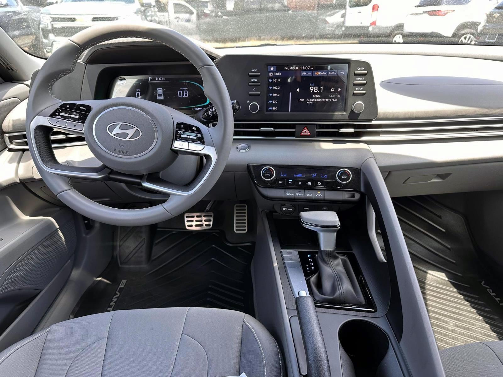 Used 2025 Hyundai Elantra Sport FWD image 14