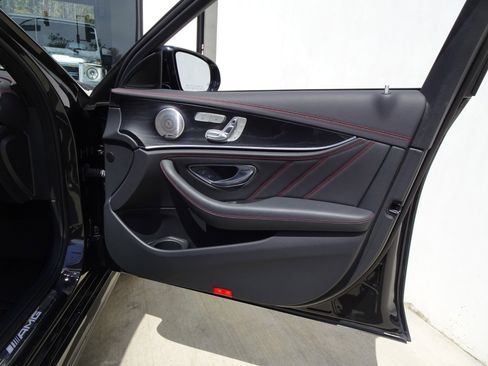 Used 2022 Mercedes-Benz E 53 AMG 4MATIC Sedan image 19