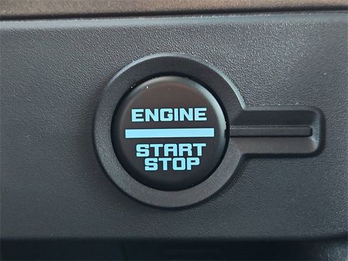 Used 2025 Ford Bronco Big Bend image 17