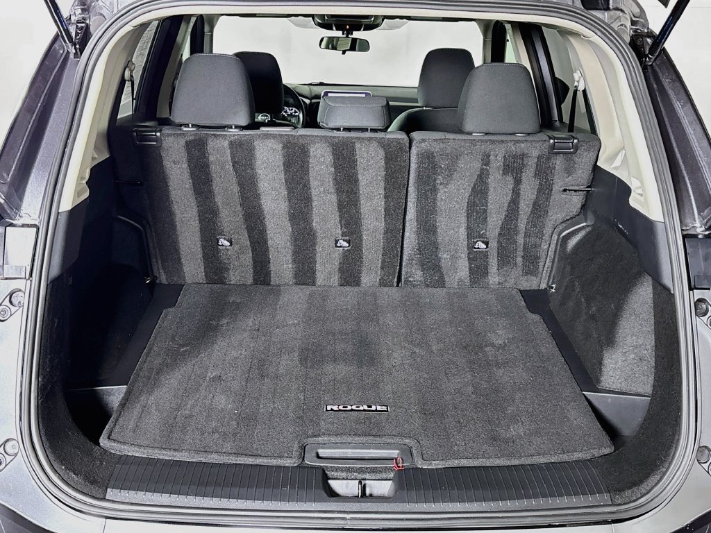 Used 2025 Nissan Rogue S AWD/4WD image 20