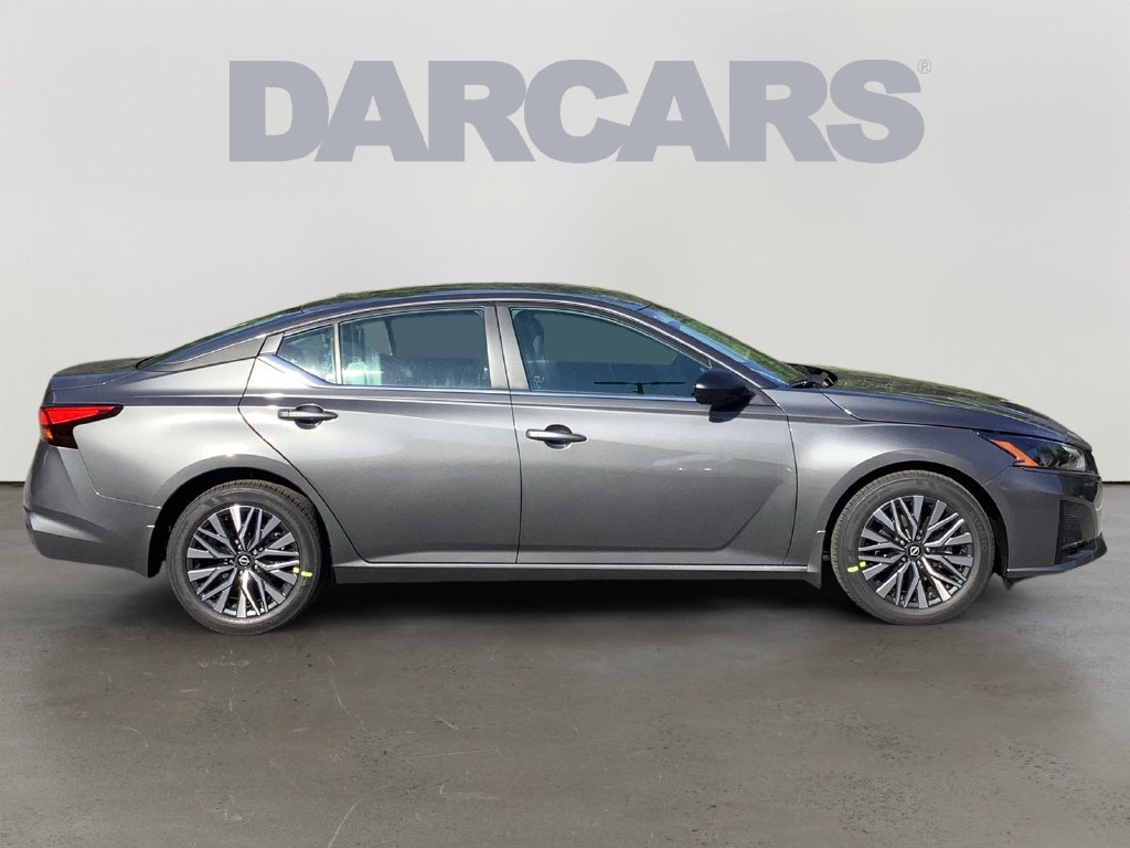Used 2026 Nissan Altima 2.5 SV FWD image 8