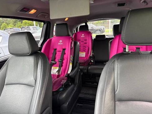 Certified 2023 Honda Odyssey Touring image 6