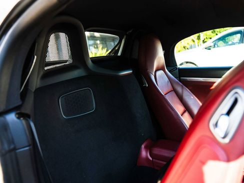 Used 2017 Porsche 718 Boxster RWD image 33