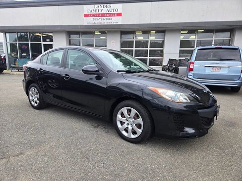 Used 2013 MAZDA MAZDA3 i Sport FWD image 19
