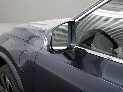 New 2025 Volvo XC90 T8 Plus w/ Protection Package Premier image 10