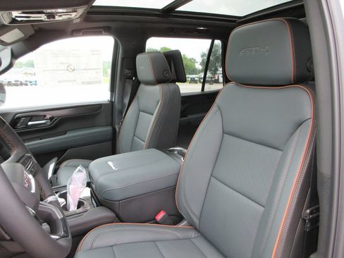 New 2026 GMC Yukon AT4 w/ AT4 Premium Plus Package AWD/4WD image 12