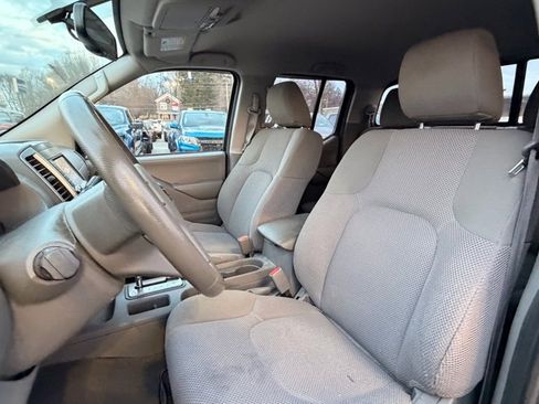 Used 2019 Nissan Frontier SV w/ Value Truck Package image 10