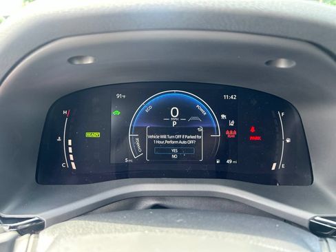 New 2026 Toyota Camry Hybrid FWD image 15