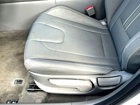 Used 2024 Hyundai Elantra SEL image 15