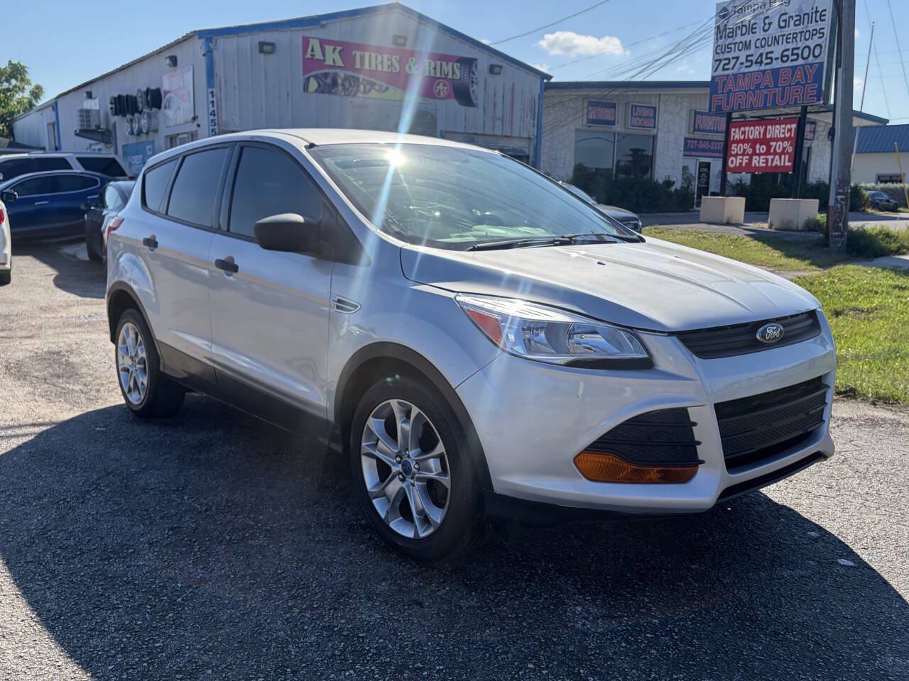 Used 2015 Ford Escape S FWD image 8