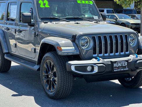 Used 2022 Jeep Wrangler Unlimited Sahara w/ Cold Weather Group AWD/4WD image 11