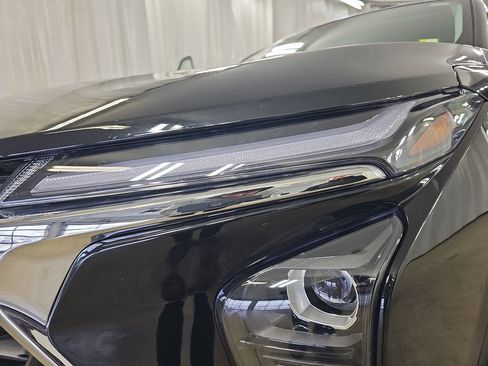 Certified 2025 Chevrolet Trax LT w/ Driver Confidence Package image 36