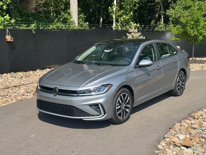 New 2025 Volkswagen Jetta SE
