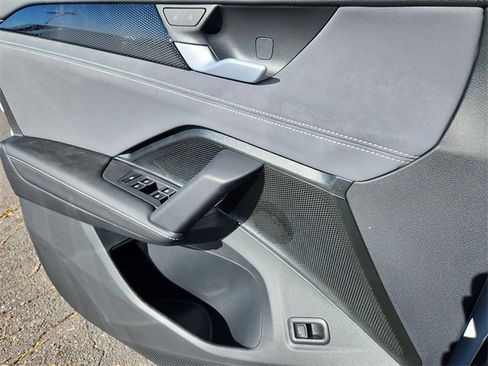 New 2026 Volkswagen Tiguan SE image 6