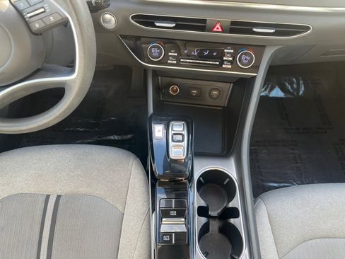 Used 2020 Hyundai Sonata SEL w/ Cargo Package image 11