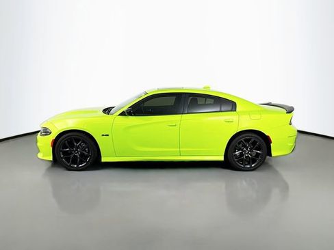 Used 2023 Dodge Charger R/T w/ Blacktop Package image 11