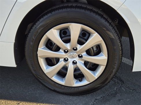 Certified 2024 Toyota Corolla LE image 7