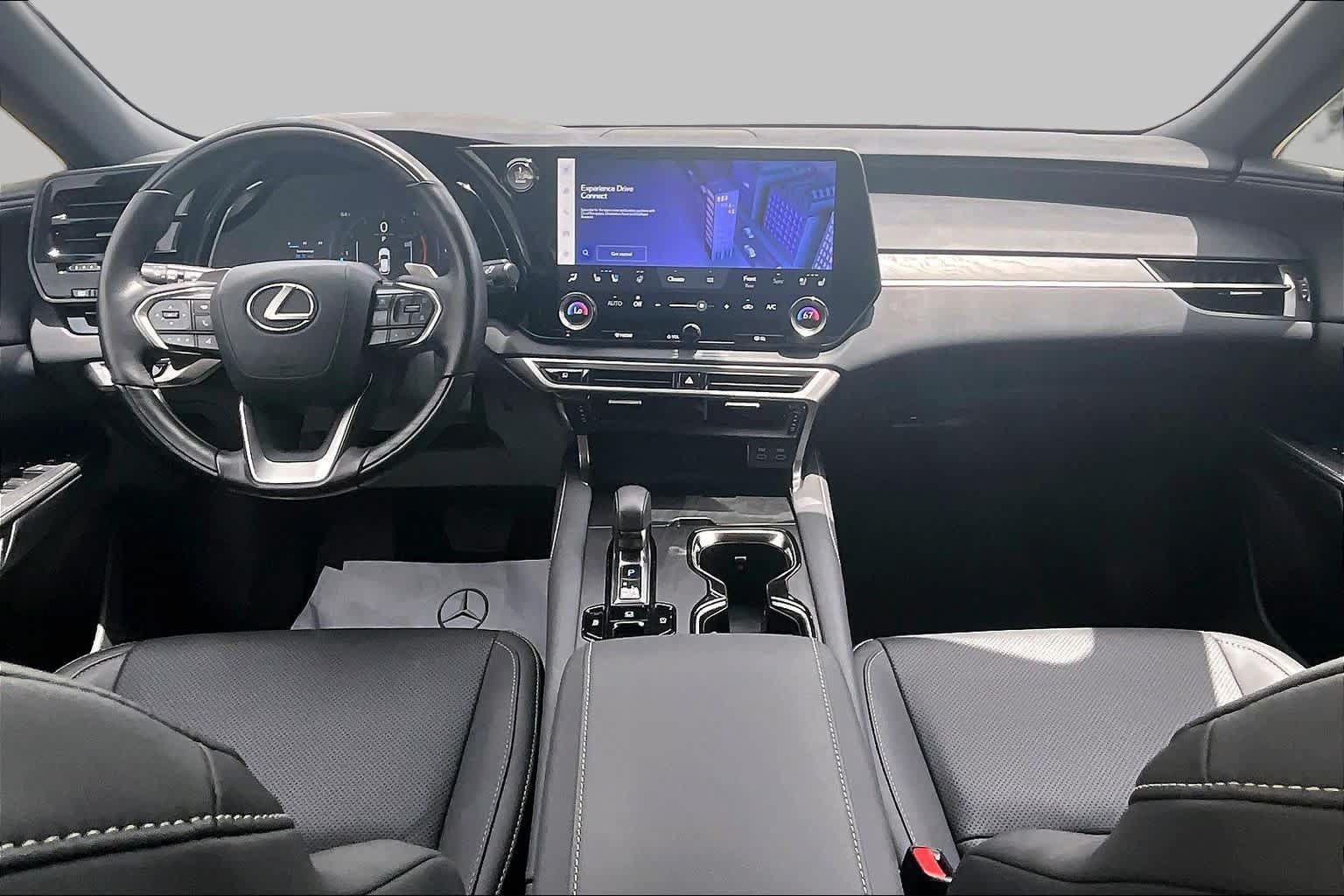 Used 2025 Lexus RX 350 Premium w/ Accessory Package (Z1) FWD image 16