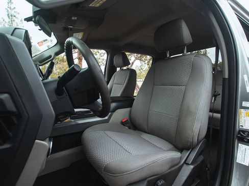 Used 2022 Ford F250 XLT w/ FX4 Off-Road Package image 17