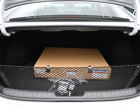 Used 2025 Hyundai Elantra Sport image 13