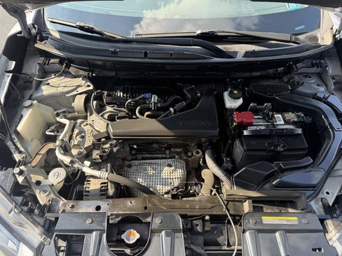 Used 2018 Nissan Rogue SV w/ Premium Package AWD/4WD image 26