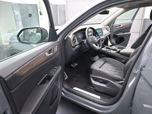 New 2026 Volkswagen Atlas SEL Premium R-Line AWD/4WD image 38