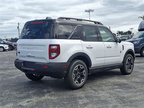 New 2025 Ford Bronco Sport Outer Banks w/ Outer Banks Tech Package+ image 4