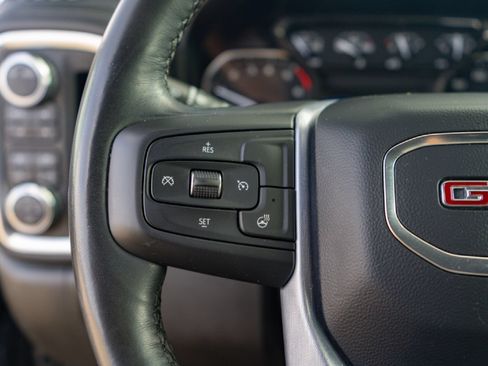 Used 2022 GMC Sierra 1500 SLT AWD/4WD image 13