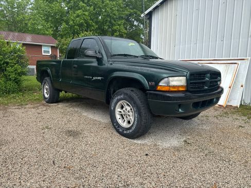 Used 1999 Dodge Dakota Sport image 3