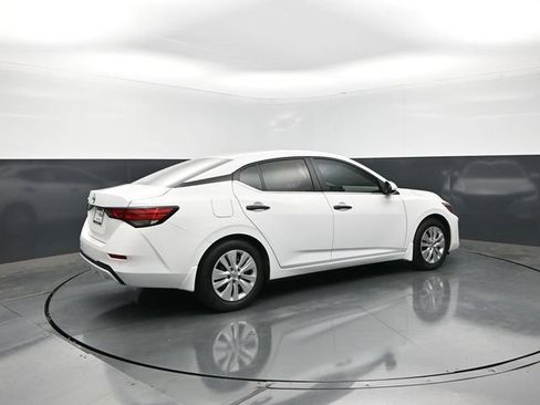 Used 2025 Nissan Sentra S FWD image 7